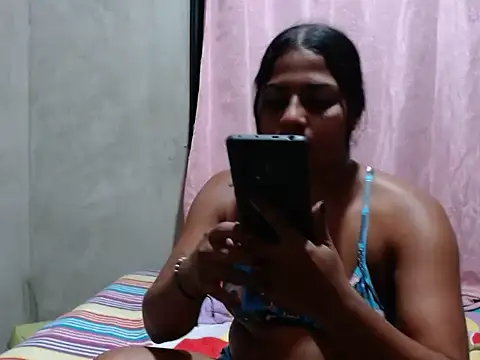 Giselabrunette25 online show from May 22, 4:52 am