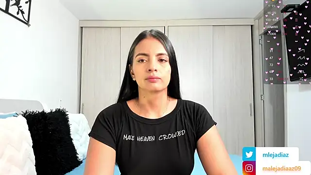 Snapshot of MalejaDiaz_ chatting on February 21, 2:48 pm MalejaDiaz online show from February 21, 2:48 pm