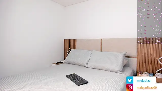 Snapshot of MalejaDiaz_ chatting on November 5, 7:47 pm MalejaDiaz online show from November 5, 7:47 pm