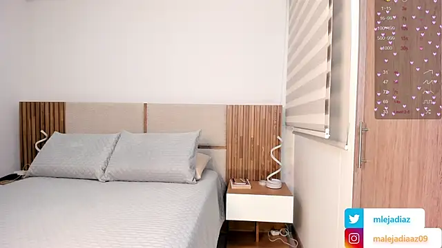 Snapshot of MalejaDiaz_ chatting on November 28, 4:31 pm MalejaDiaz online show from November 28, 4:31 pm