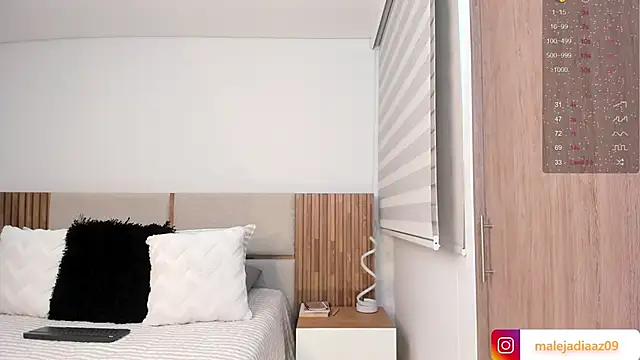 MalejaDiaz  online show from February 12, 5:41 pm