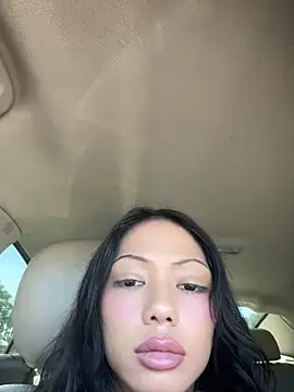 Snapshot of yummyrina chatting on July 24, 7:56 pm yummyrina online show from July 24, 7:56 pm