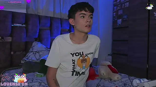 Angelo 018 online show from January 18, 4:31 pm