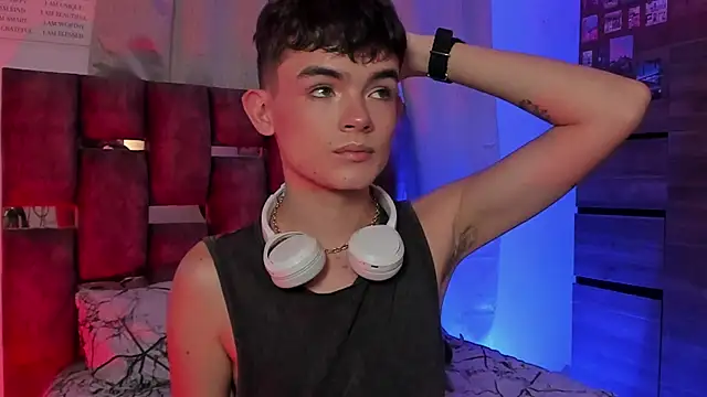 Angelo 018 online show from February 8, 5:40 am