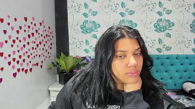 Snapshot of LindaBreeS chatting on February 1, 1:51 pm LindaBreeS online show from February 1, 1:51 pm