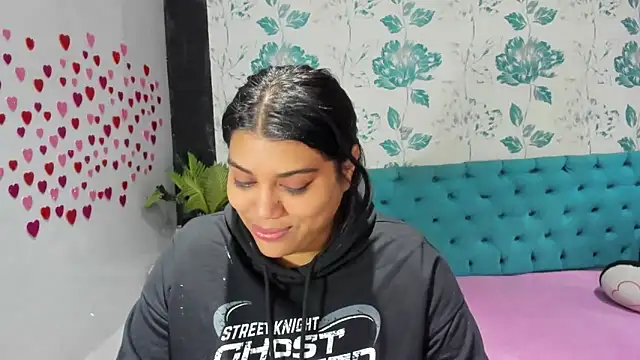 Snapshot of LindaBreeS chatting on February 1, 4:54 pm LindaBreeS online show from February 1, 4:54 pm