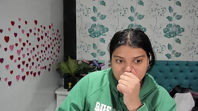 Snapshot of LindaBreeS chatting on February 11, 3:18 pm LindaBreeS online show from February 11, 3:18 pm