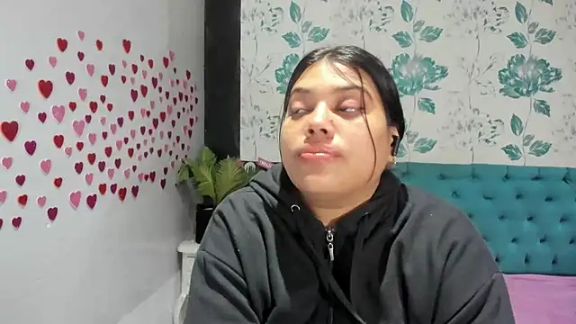 Snapshot of LindaBreeS chatting on February 14, 7:54 pm LindaBreeS online show from February 14, 7:54 pm