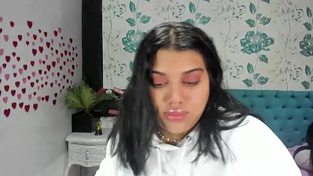 Snapshot of LindaBreeS chatting on February 21, 1:55 pm LindaBreeS online show from February 21, 1:55 pm