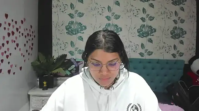 LindaBreeS online show from February 28, 8:50 pm