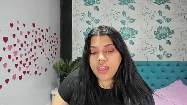 Snapshot of LindaBreeS chatting on March 3, 5:29 pm LindaBreeS online show from March 3, 5:29 pm