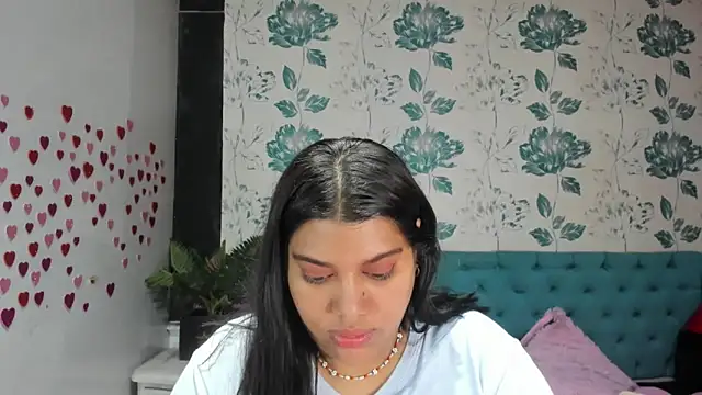 Snapshot of LindaBreeS chatting on March 10, 5:39 pm LindaBreeS online show from March 10, 5:39 pm