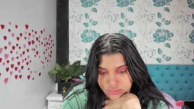 LindaBreeS online show from March 11, 5:13 pm