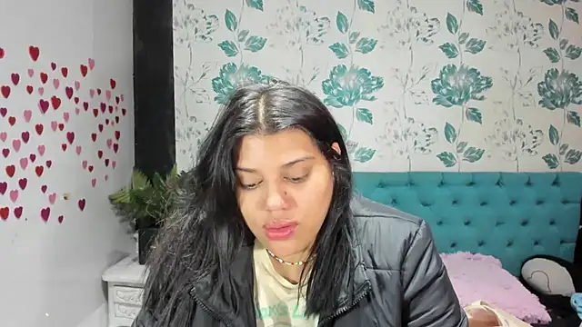 Snapshot of LindaBreeS chatting on March 13, 6:23 pm LindaBreeS online show from March 13, 6:23 pm