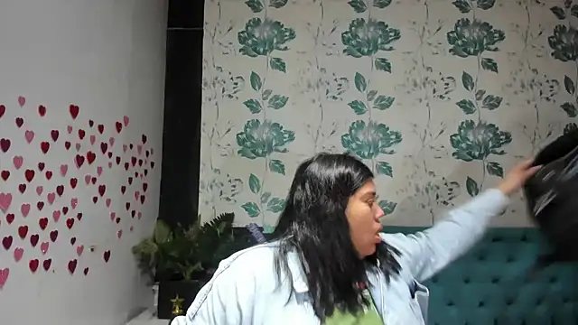 LindaBreeS online show from March 15, 3:06 pm