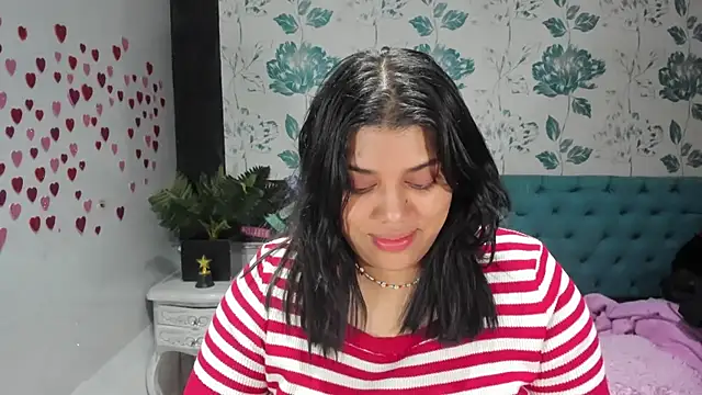 Snapshot of LindaBreeS chatting on March 18, 7:53 pm LindaBreeS online show from March 18, 7:53 pm