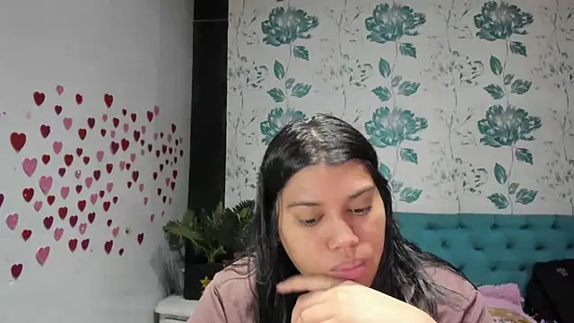 LindaBreeS online show from March 22, 3:20 pm