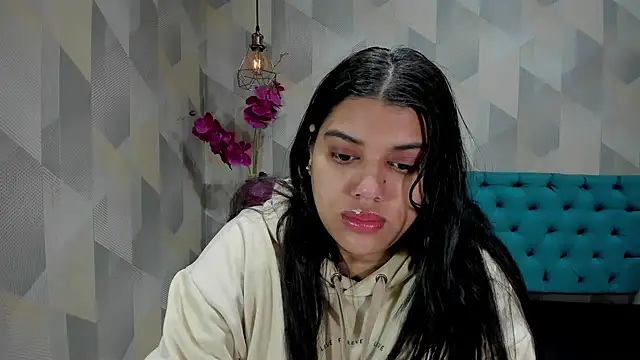 Snapshot of LindaBreeS chatting on October 28, 12:09 pm LindaBreeS online show from October 28, 12:09 pm