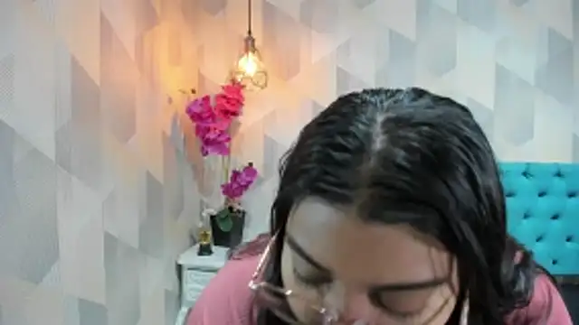 Snapshot of LindaBreeS chatting on March 15, 2:34 pm LindaBreeS online show from March 15, 2:34 pm