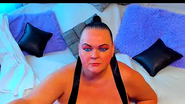 Snapshot of MilanaBiegert chatting on October 13, 9:20 am MilanaBiegert online show from October 13, 9:20 am