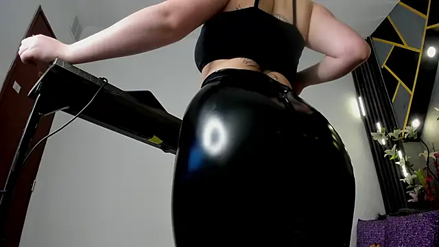 almma shy online show from February 11, 6:22 pm