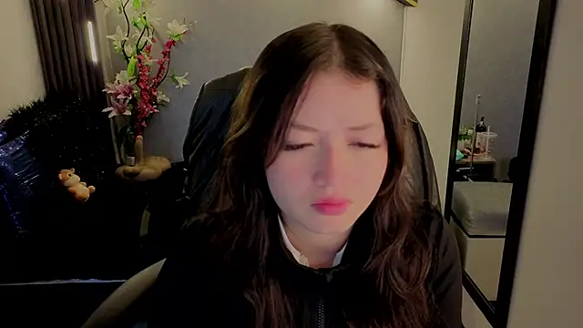 almma shy online show from October 2, 1:29 pm