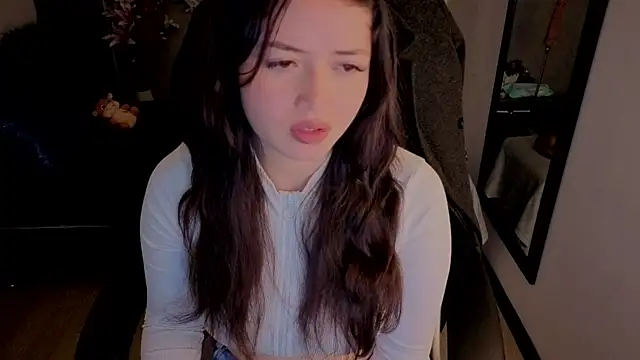 almma shy online show from October 15, 1:22 pm