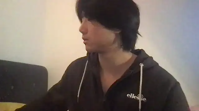 Snapshot of jungcock3210 chatting on December 2, 7:25 am jungcock3210 online show from December 2, 7:25 am