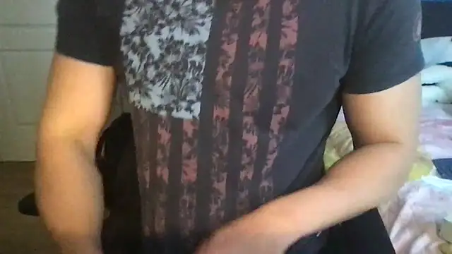 Snapshot of jungcock3210 chatting on October 6, 1:52 pm jungcock3210 online show from October 6, 1:52 pm