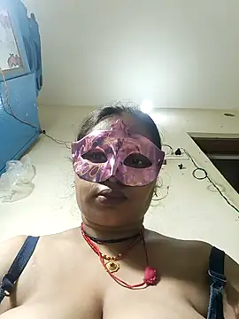 Snapshot of sexychutxxx7 chatting on October 16, 12:44 am sexychutxxx7 online show from October 16, 12:44 am