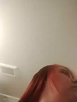 Snapshot of lolabun247 chatting on December 31, 1:26 am lolabun247 online show from December 31, 1:26 am