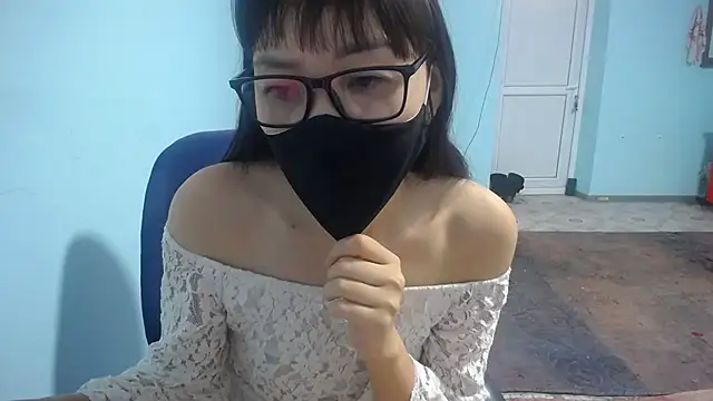 elllaaxx online show from February 2, 4:00 am