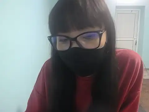 elllaaxx online show from May 13, 4:21 am