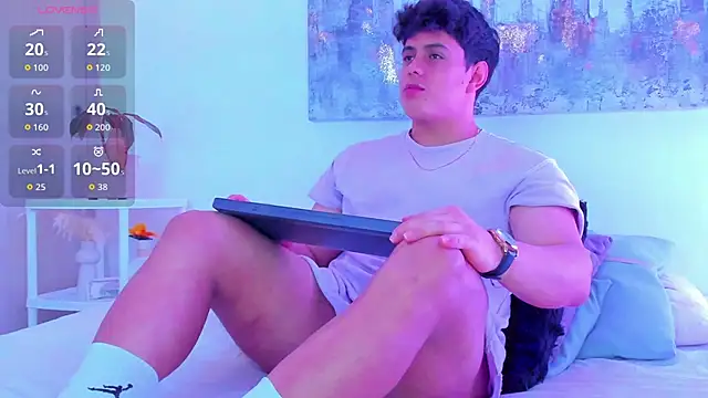 arminjones1 online show from November 27, 2:35 am