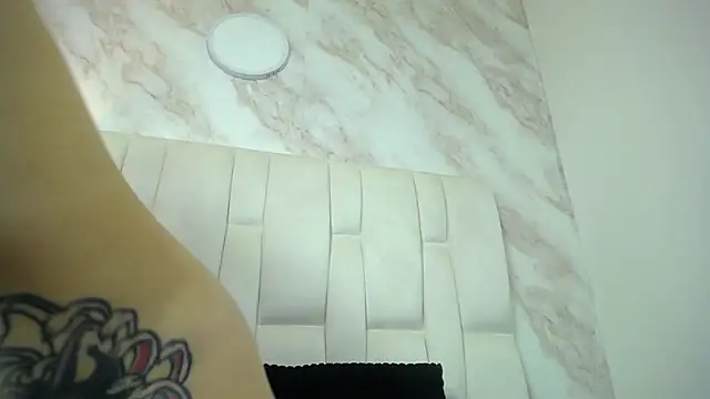 Naughty Kittenm online show from February 11, 4:46 pm