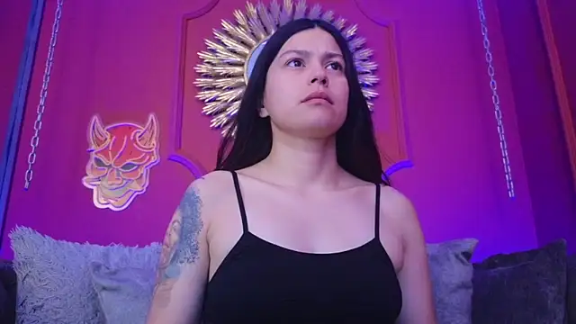 Julieta Russell online show from November 26, 12:06 pm