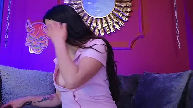 Julieta Russell online show from February 9, 11:58 am