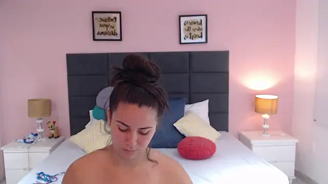 MadisonJenner online show from January 19, 2:59 pm