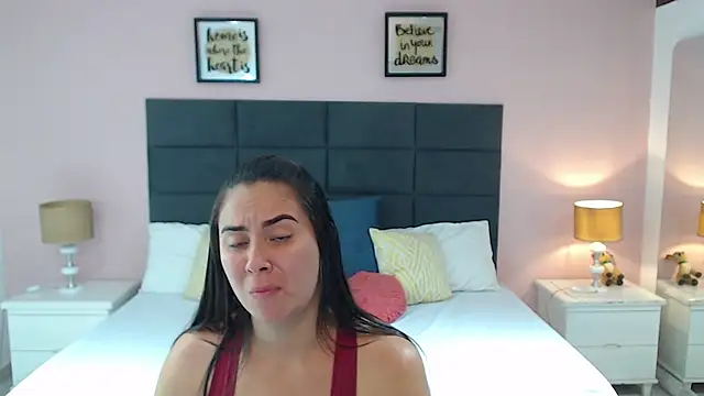 MadisonJenner online show from March 5, 2:45 pm