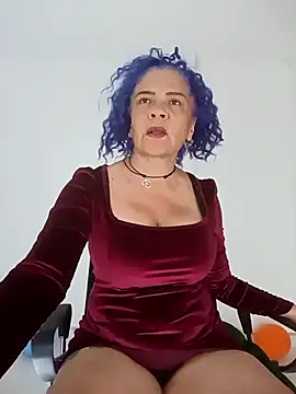 freyadevil333 online show from March 6, 4:30 am