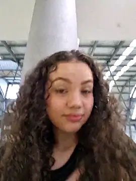 Snapshot of Angela_hank2 chatting on March 17, 10:17 pm Angela hank2 online show from March 17, 10:17 pm