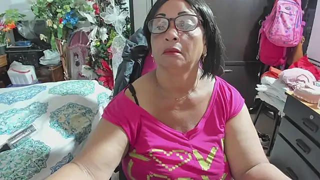 Mrs mommy  online show from December 21, 2:46 pm