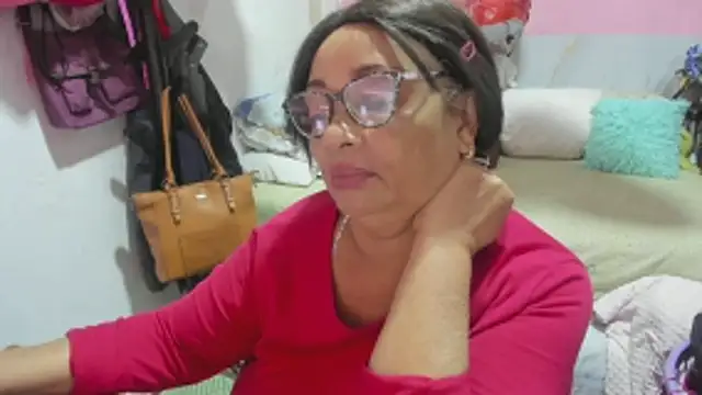 Mrs mommy  online show from April 28, 2:27 am