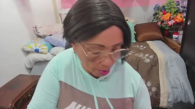 Mrs mommy  online show from June 19, 6:01 pm