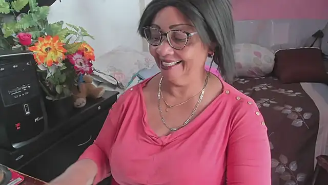 Mrs mommy  online show from July 6, 8:00 pm