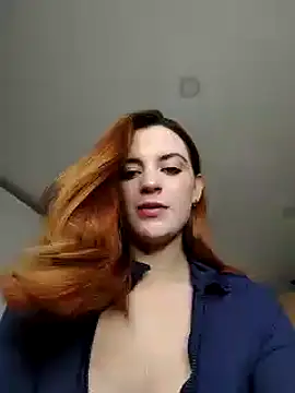 Snapshot of Bellacrox chatting on January 3, 12:43 am Bellacrox online show from January 3, 12:43 am