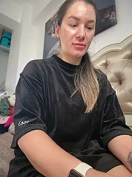 HotXMom online show from May 7, 5:46 am