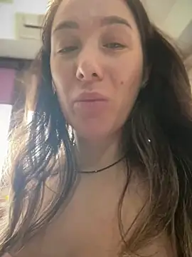 HotXMom online show from May 19, 5:58 am