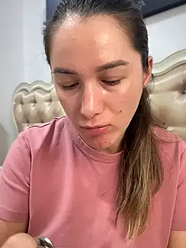 HotXMom online show from June 8, 6:36 am