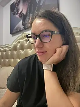 HotXMom online show from June 12, 6:23 am